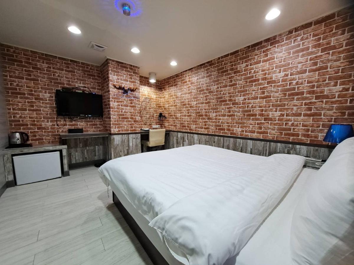 Bin Chen Business Hotel Hsinchu Dış mekan fotoğraf